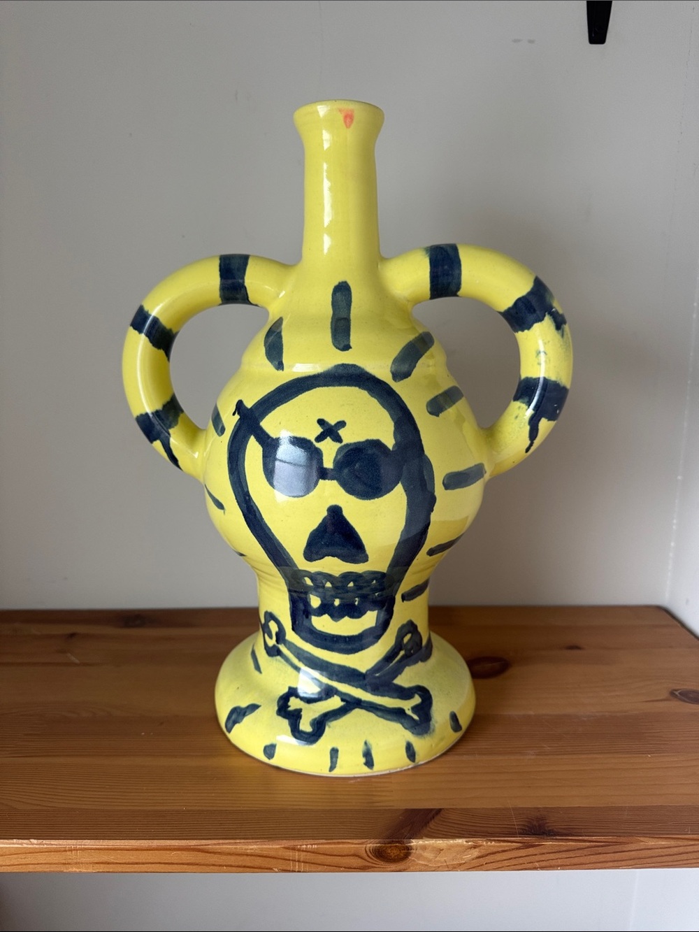 Ceramic Vase - Picture 1 of 7
